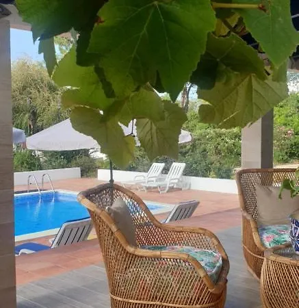 Sondela Self Catering * São Martinho do Porto