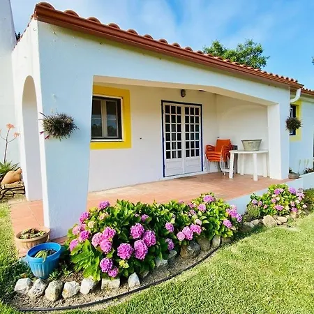 Sondela Self Catering Chalet São Martinho do Porto