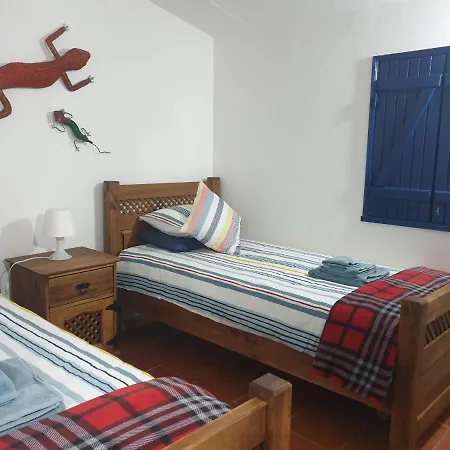 شاليه Sondela Self Catering *