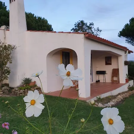 Sondela Self Catering * São Martinho do Porto
