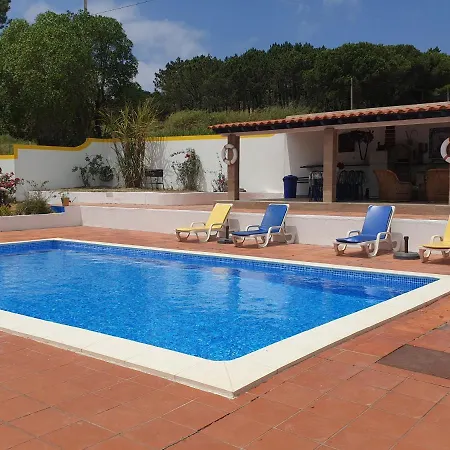 شاليه Sondela Self Catering *