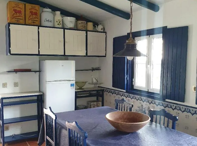 Sondela Self Catering Chalet São Martinho do Porto